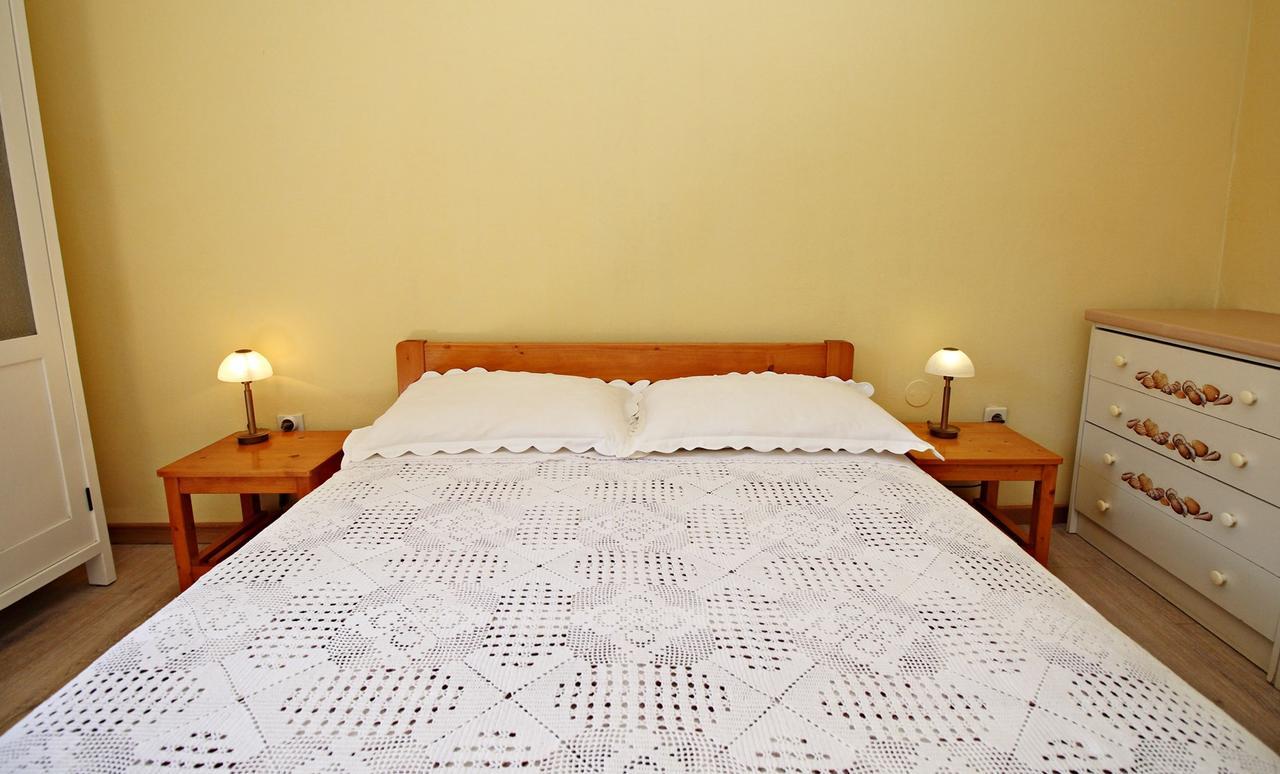 Filipi Apartment Сали Экстерьер фото